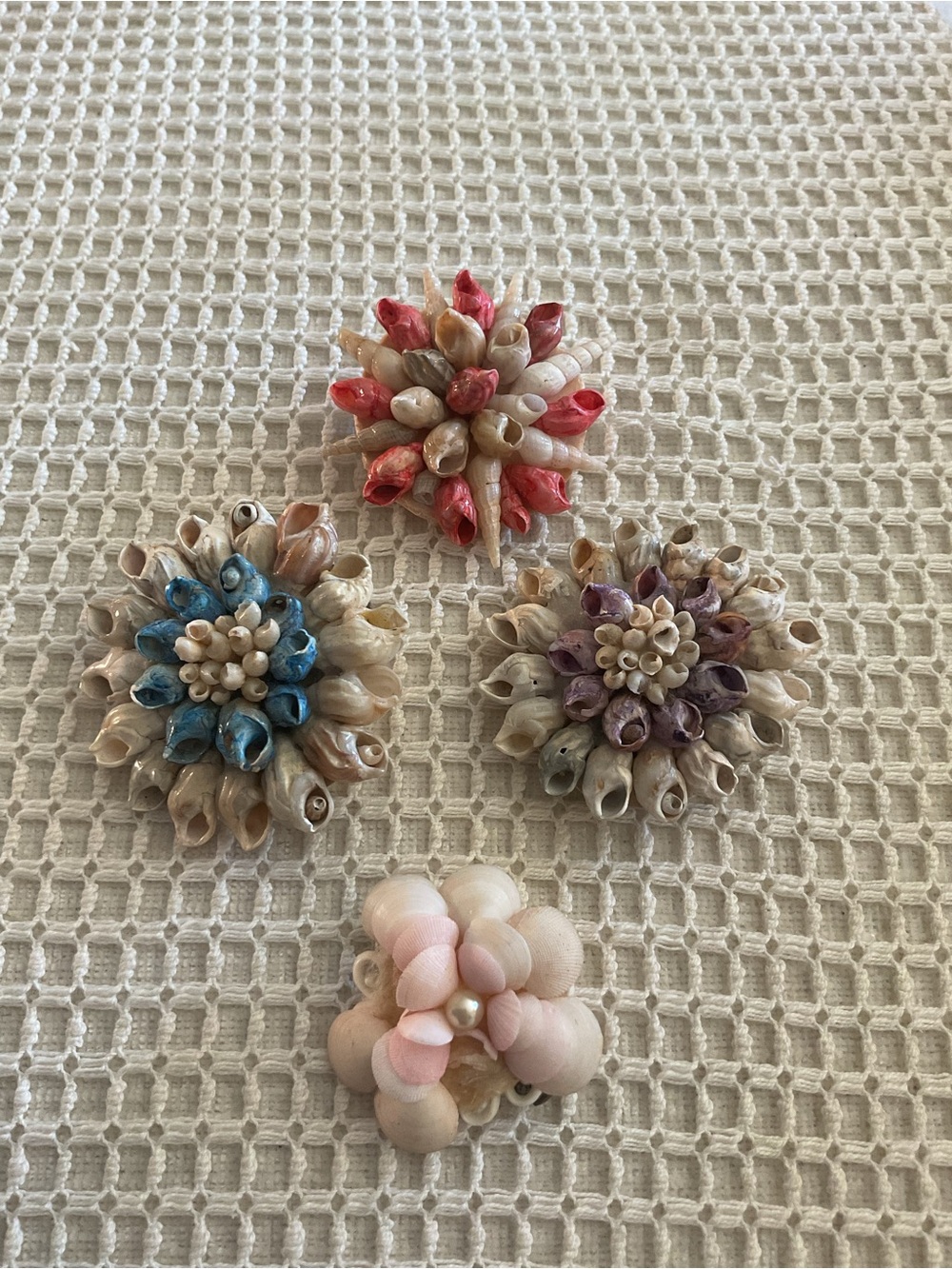 Vintage Sea Shell Art Hand Made Brooch 2” Round LOT of 4